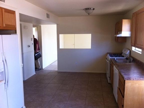 3rd image of 10801 Cartagena Ave SW