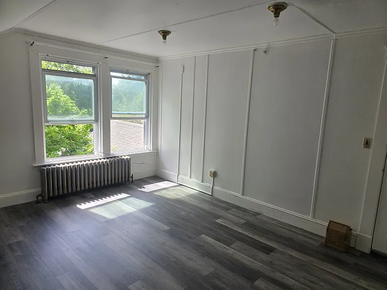 485 County St #18 — Photo 4