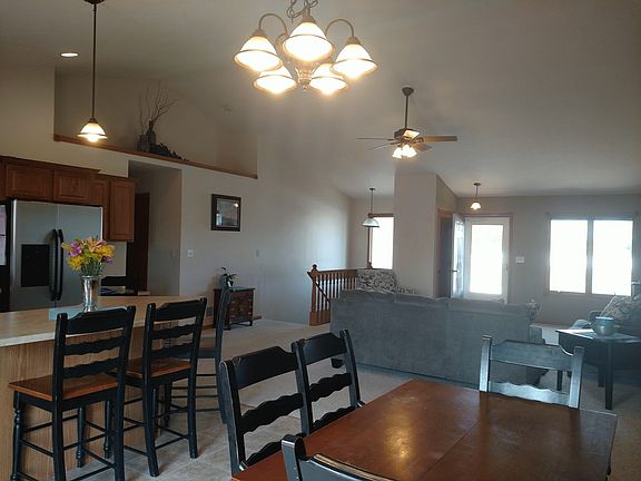 5th image of 1020 9th Ave