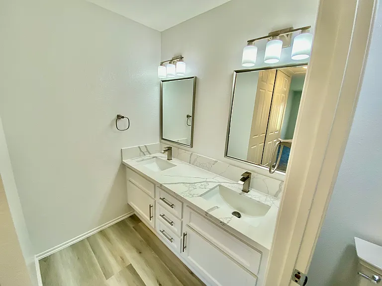 10702 Dabney Dr — Photo 11
