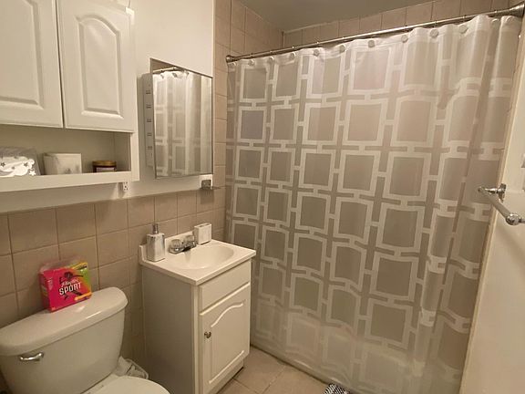 3rd image of 1478 Astor Ave Floor 1