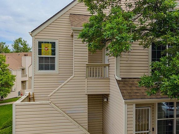 3rd image of 989 S Miller St #204