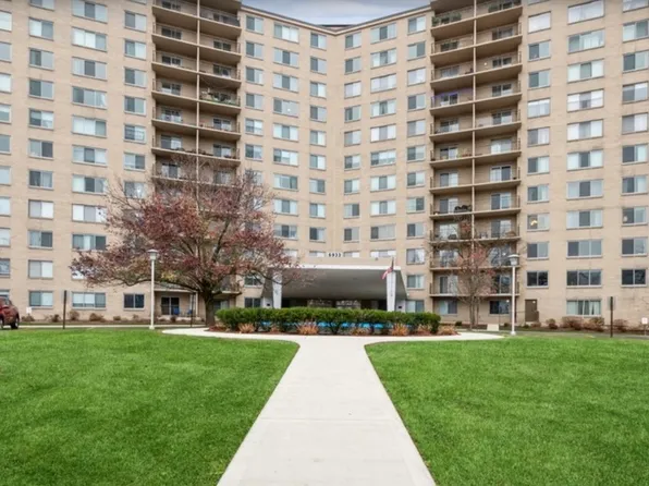 6933 N Kedzie Ave APT 305, Chicago, IL 60645