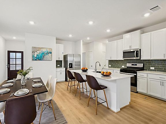 5th image of 11418 Dark Amethyst Dr