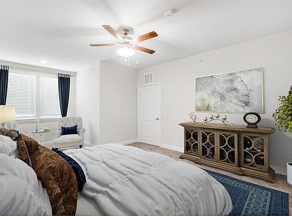 3rd image of 1735 Wittington Pl #3404