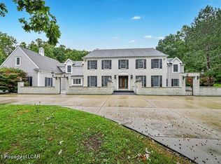 229 Country Club Dr, Mountain Top, PA 18707