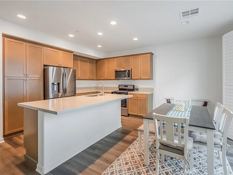 9513 Retreat Pl — Photo 13