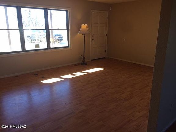 2nd image of 1547 W Jonnie Dr