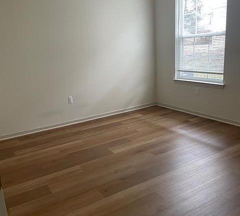 5th image of 9200 Old Newtown Rd