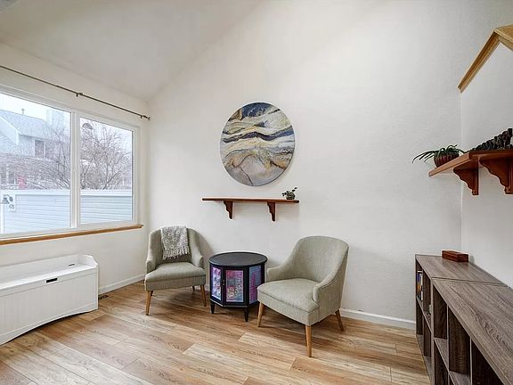 5th image of 470 Owl Dr #21