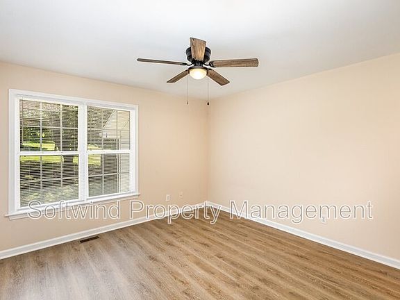 5th image of 1217 Summer St