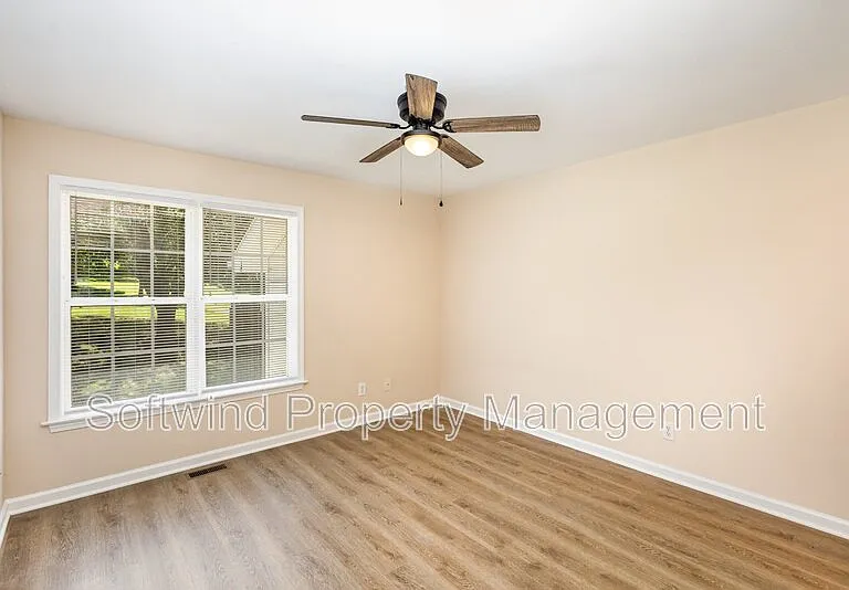 1217 Summer St — Photo 5