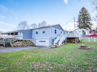 6037 Hanna Dr, Hanoverton, OH 44423