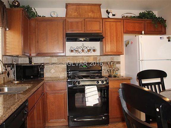 5th image of 8866 Bonneville Peak Ct