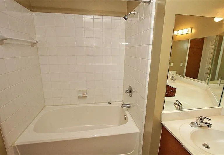 3500 Sweetwater Rd #312 — Photo 17