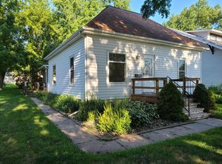 1304 W 3rd St, Crofton, NE 68730