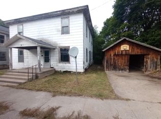 95 E Water St, Newaygo, MI 49337