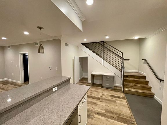 5th image of 11828 Runnymede St Unit 212