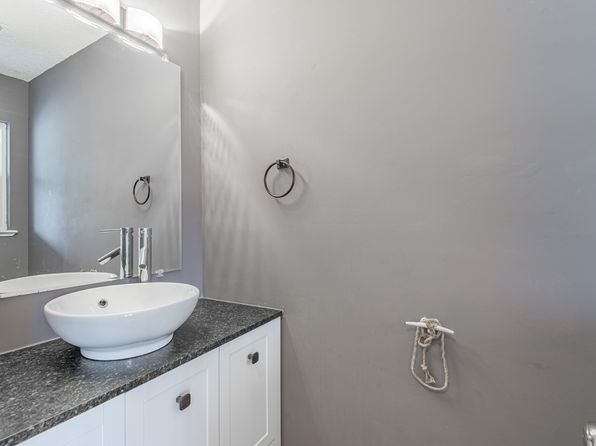 356 Peach Island Rd #1