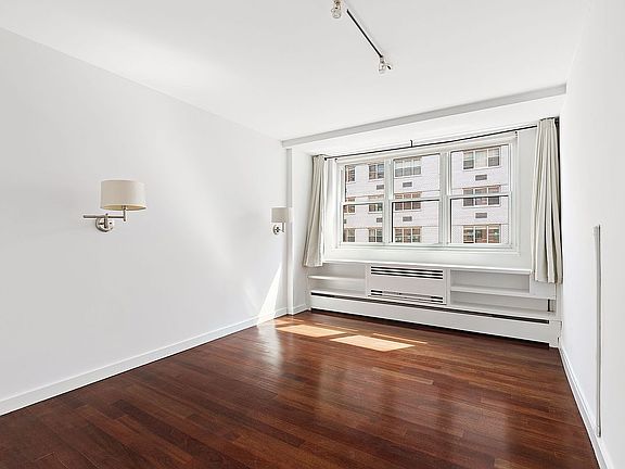 5th image of 63 E 9th St APT 8L
