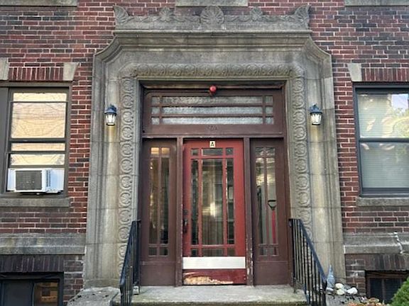 5th image of 67 Dana St #18