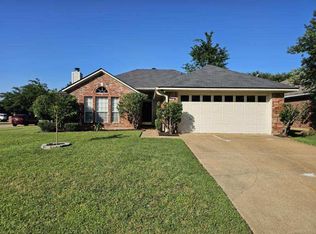 5901 Pampus Ln, Bossier City, LA 71112