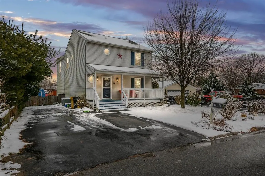141 Greenland Beach Rd photo 1