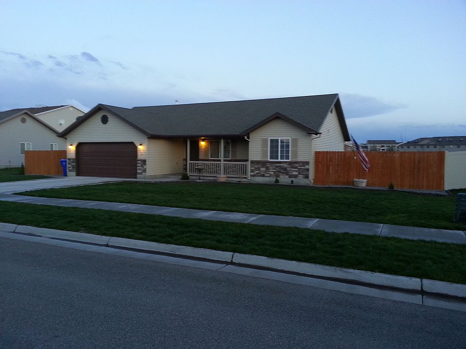 310 OAKTRAIL DR