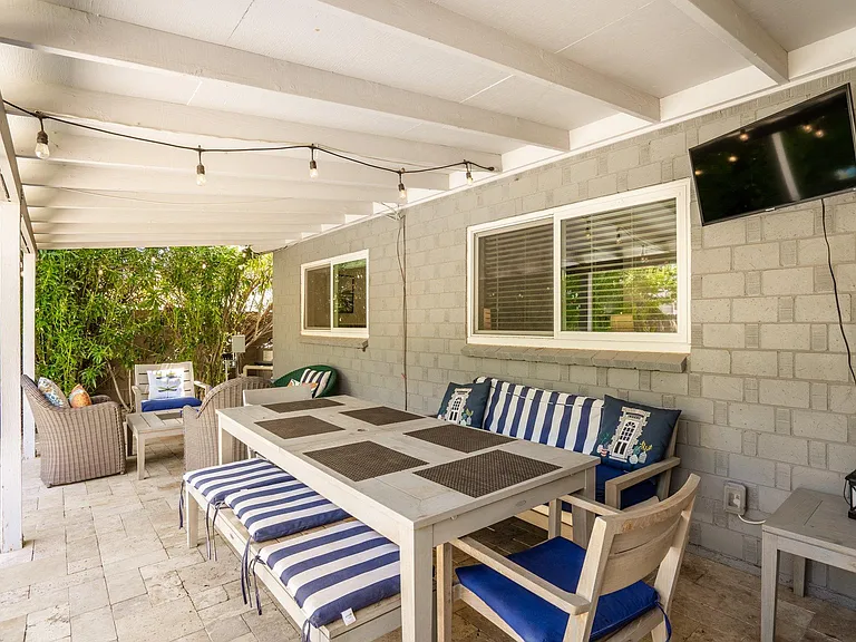 8356 E Avalon Dr — Photo 12