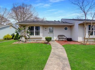 489 Fairway Ct UNIT A, Ridge, NY 11961