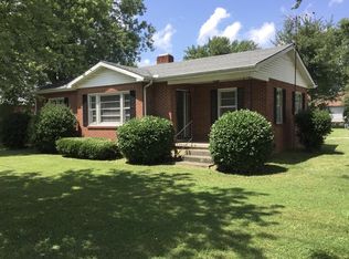 650 W Broad St, Smithville, TN 37166