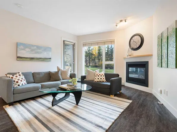 69 W Springborough Ct SW #127, Calgary, AB T3H 5V5