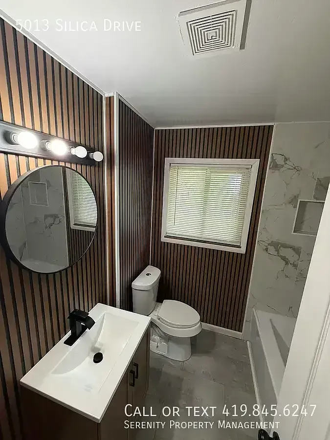Spacious Sylvania Home 4 Bedrooms, 2.5 Baths & Room to Settle In — Photo 4