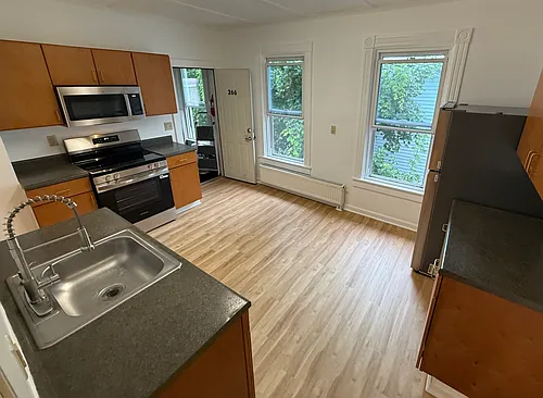 266 Ashland St #266 Photo 1