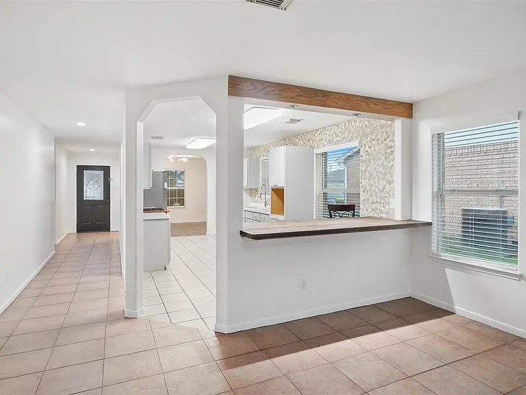 5503 Jefferson St — Photo 13