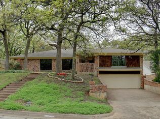 2802 Woodshire Dr, Arlington, TX 76016