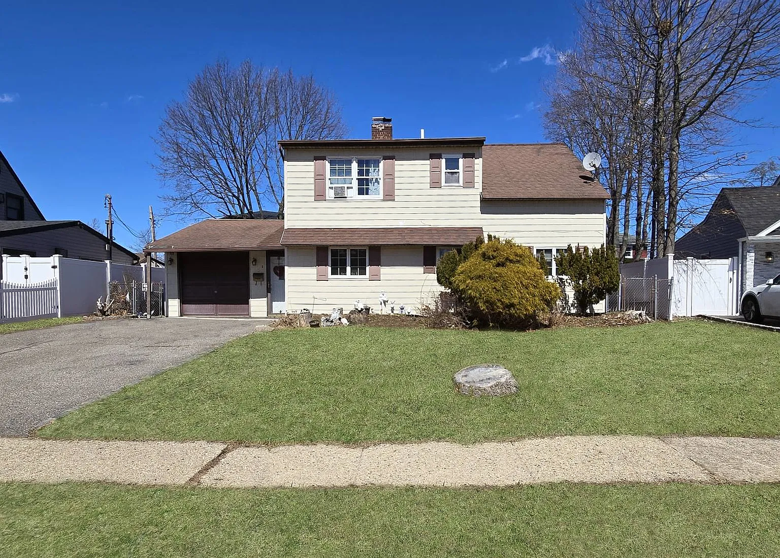 5 South Ln photo 1