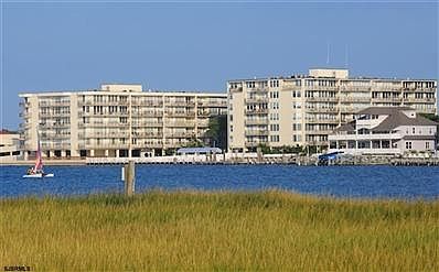 1st image of 500 Bay Ave #1205