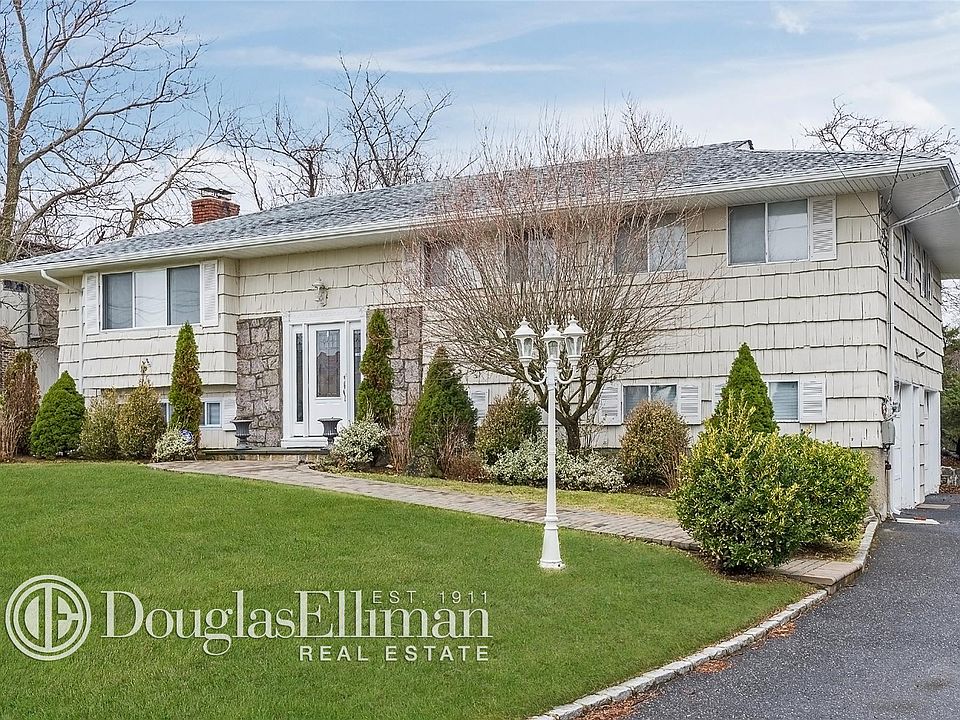 1st image of 4 Eastland Dr