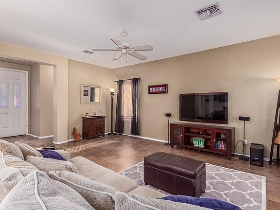 5th image of 2719 E La Costa Dr