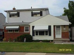 23804 Schroeder Ave, Eastpointe, MI 48021