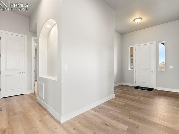 4th image of 13369 Crooked Hill Dr