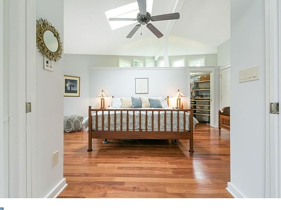 5th image of 5 Canoe Brook Dr