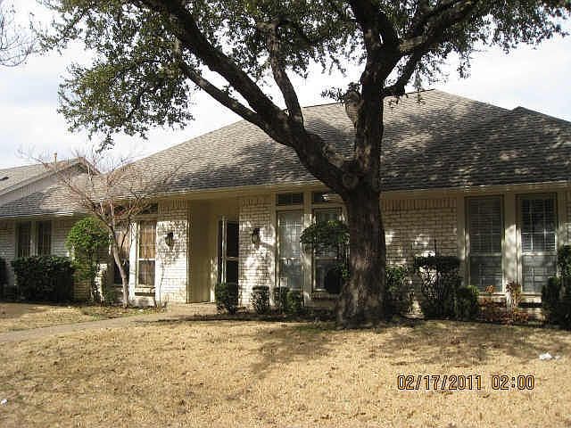 1st image of 6925 Robin Willow Dr