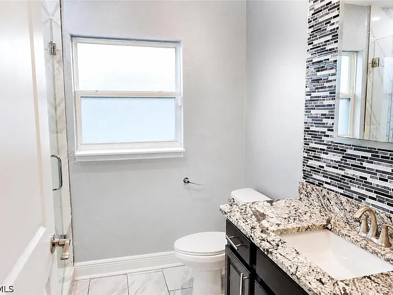 432 Willowbrook Dr — Photo 11