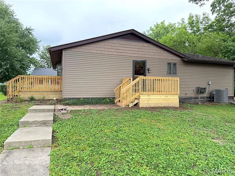 721 S Cherry St — Photo 20