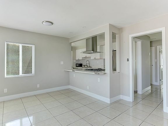 3rd image of 4778 College Ave