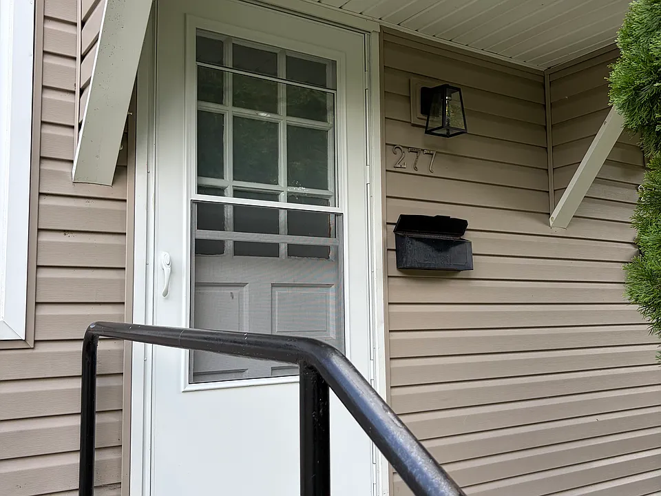 277 W Pacemont Rd