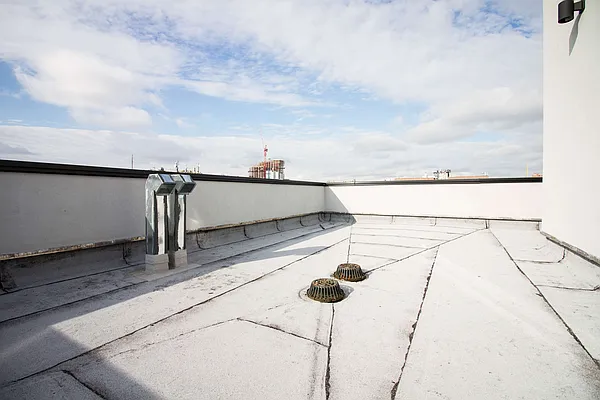 Rented by Nooklyn NYC LLC | media 45