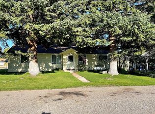 221 S 12th St, Challis, ID 83226